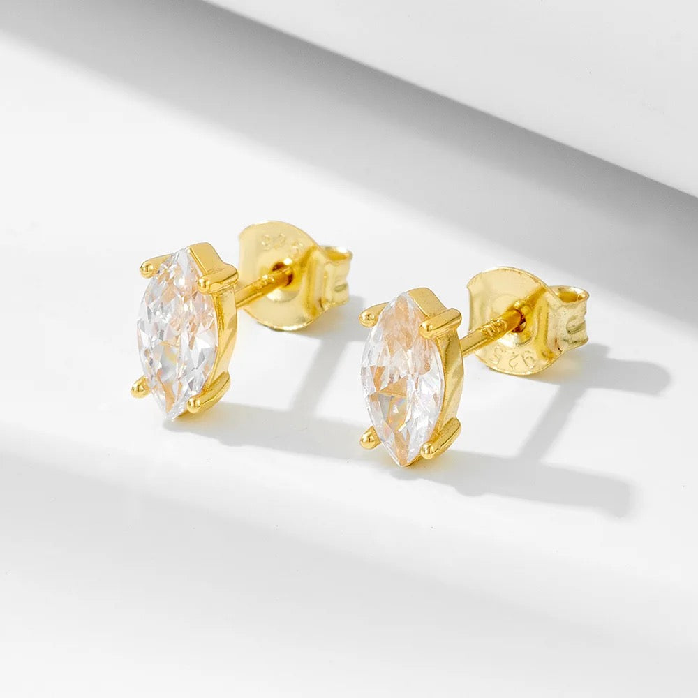Oval Zirconia Gold