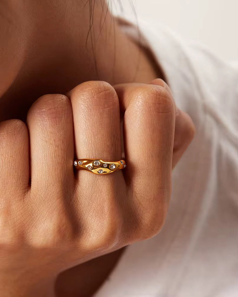 Luna Ring Gold