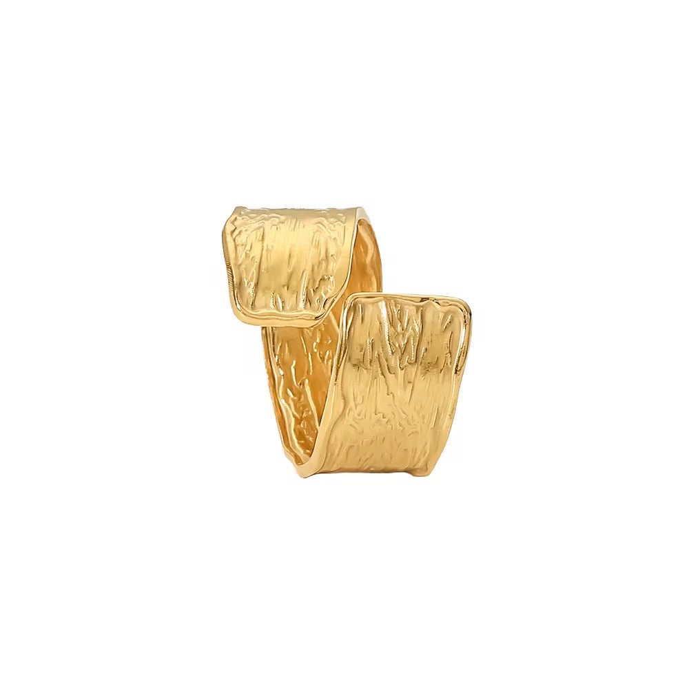 Nuah Golden Ring