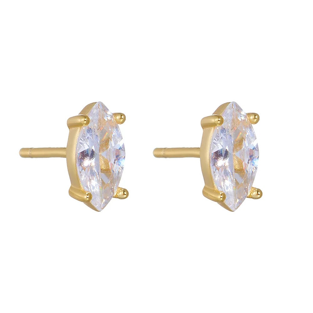 Oval Zirconia Gold
