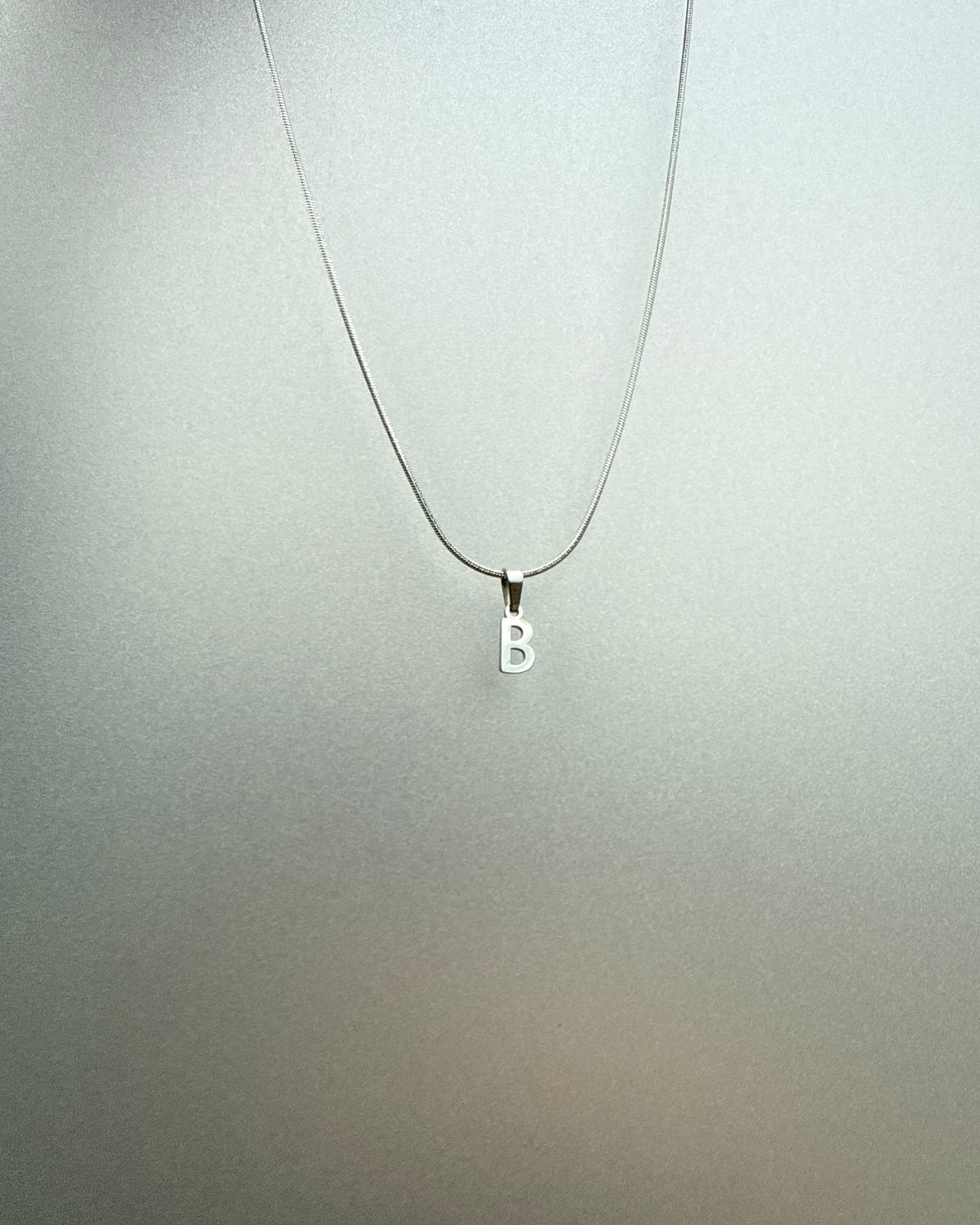 Letter necklace silver